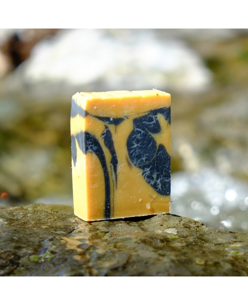 Savon à l'huile essentielle de citronnelle