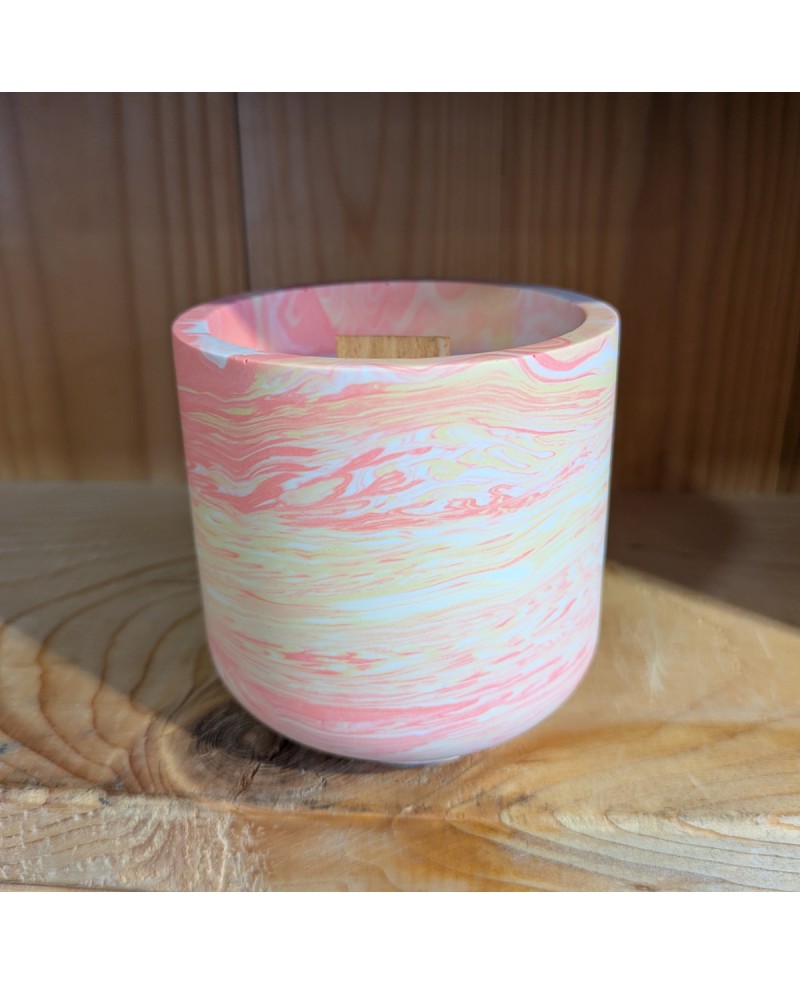Bougie parfumée, pot en jesmonite jaune, rose et blanc